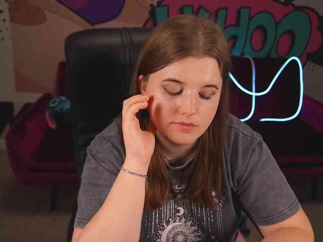 xxx chat KristiMoons