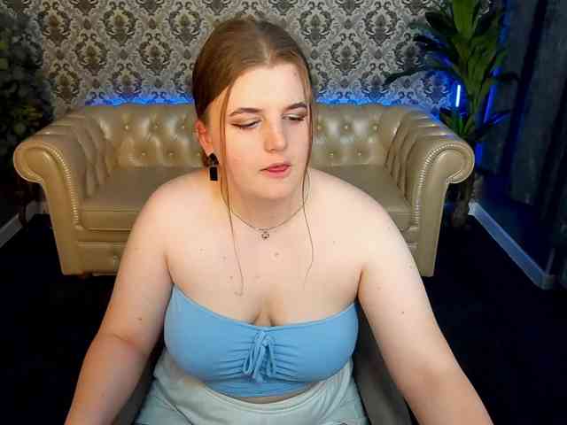 KristiMoons webcam