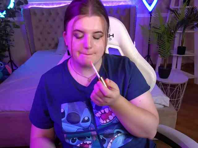 KristiMoons webcam