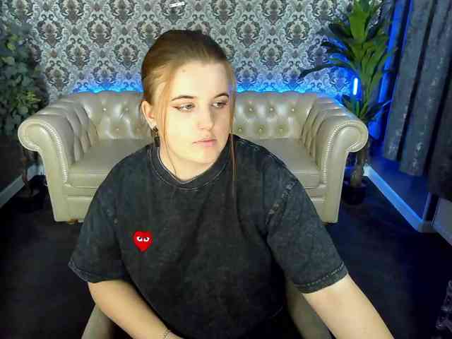 live voyeur webcam KristiMoons