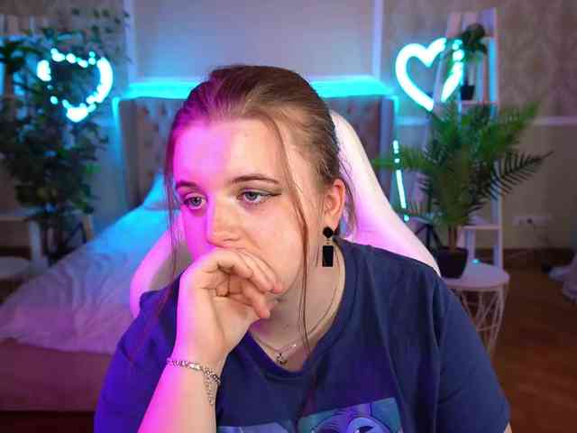 KristiMoons webcam