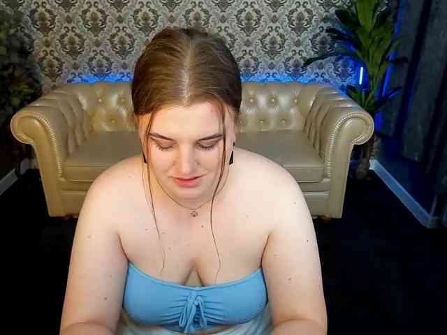KristiMoons webcam