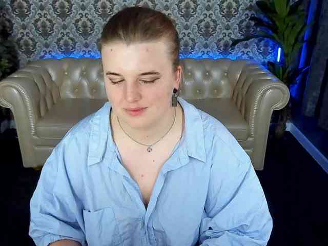 KristiMoons webcam