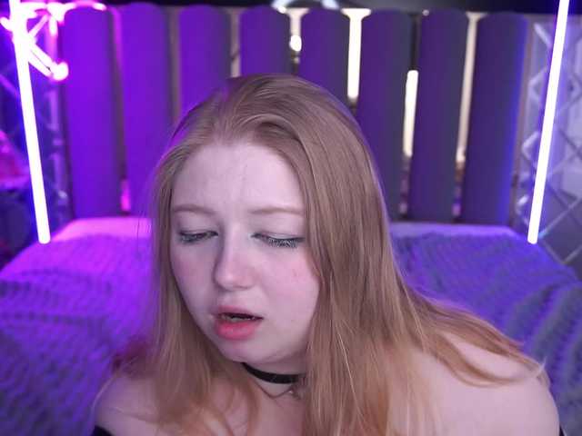 TinkerrBelll's BongaCams show and profile