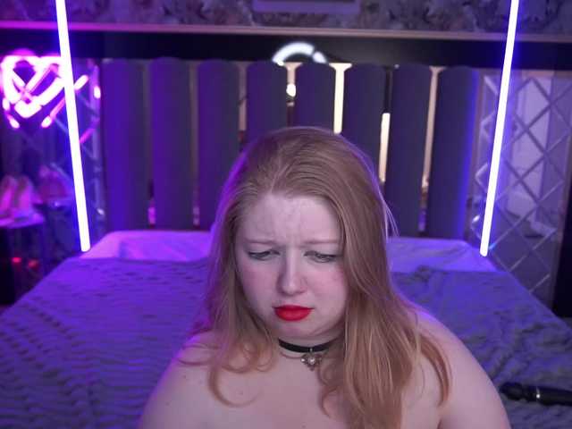 TinkerrBelll's BongaCams show and profile