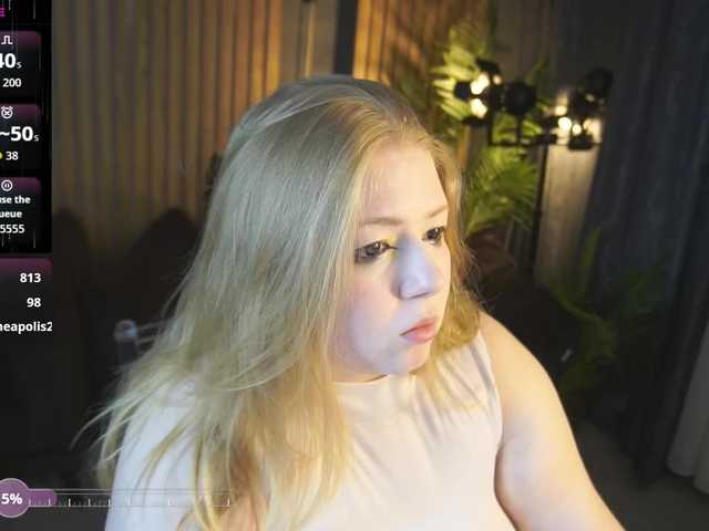 TinkerrBelll's BongaCams show and profile