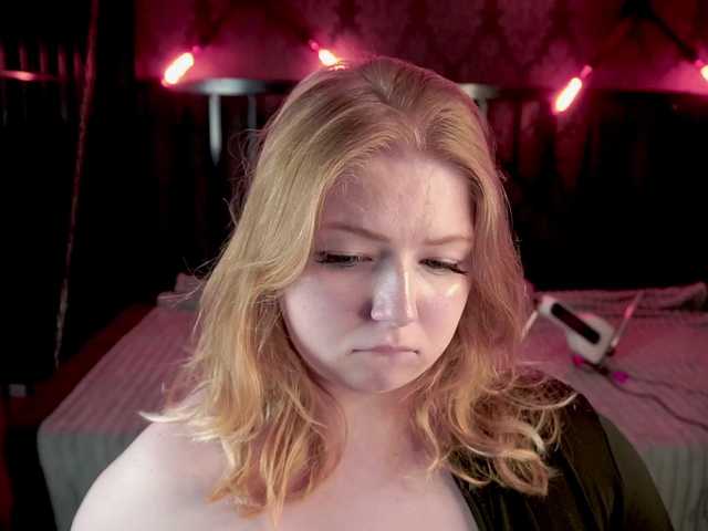 TinkerrBelll's BongaCams show and profile