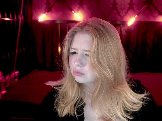 TinkerrBelll's BongaCams show and profile