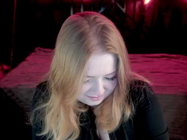 TinkerrBelll's BongaCams show and profile