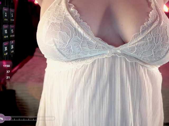 TinkerrBelll's BongaCams show and profile