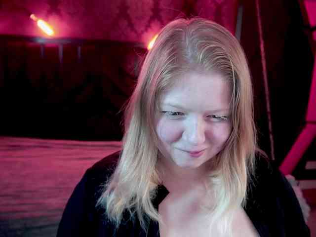 TinkerrBelll webcam