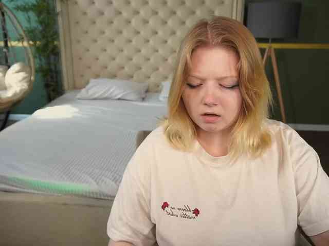 TinkerrBelll webcam