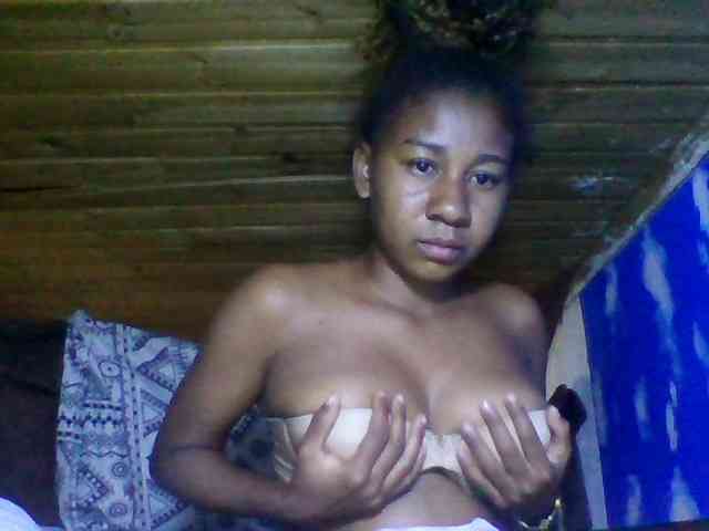 Raharisexy webcam