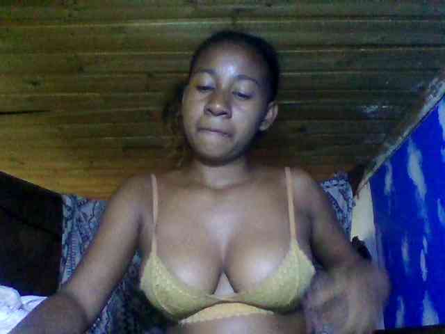 Raharisexy webcam