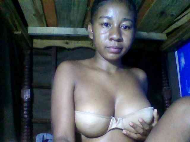 Raharisexy webcam