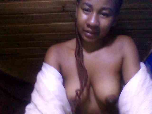Raharisexy webcam