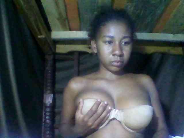 Raharisexy webcam