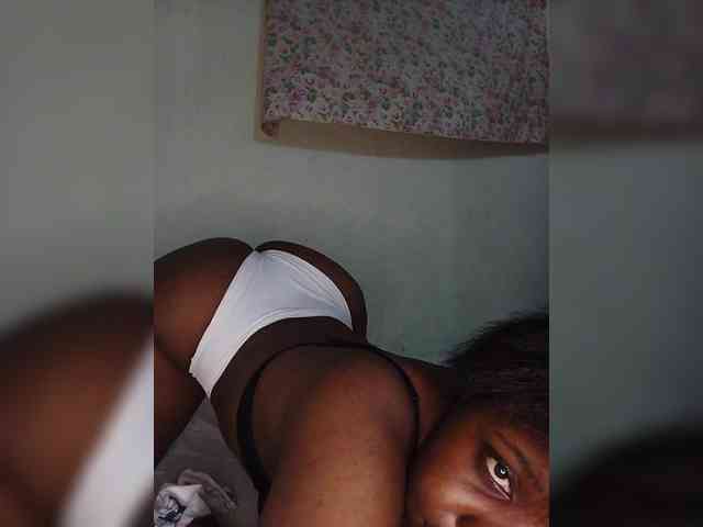 Sweetekila1 webcam