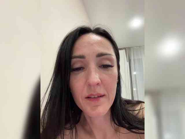 Liya-liya Live Webcam on BongaCams