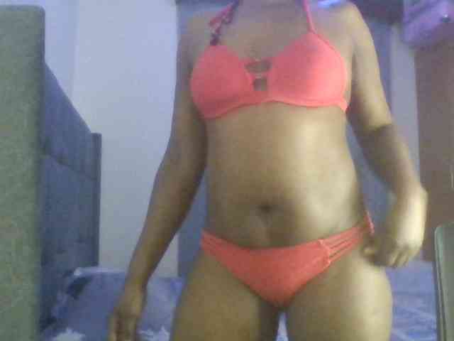 prettyariah webcam