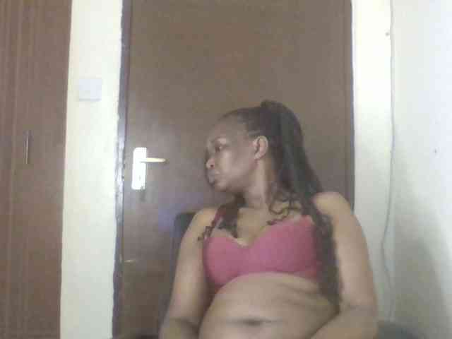 prettyariah webcam