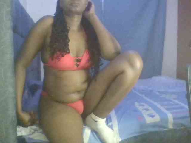 prettyariah webcam