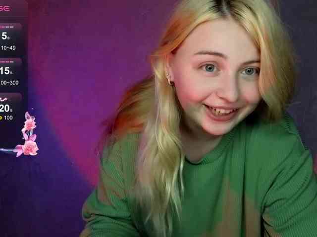 BlondeBond webcam