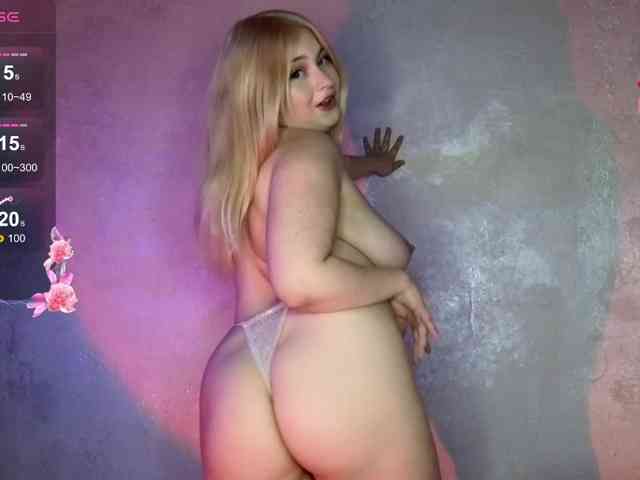 BlondeBond webcam