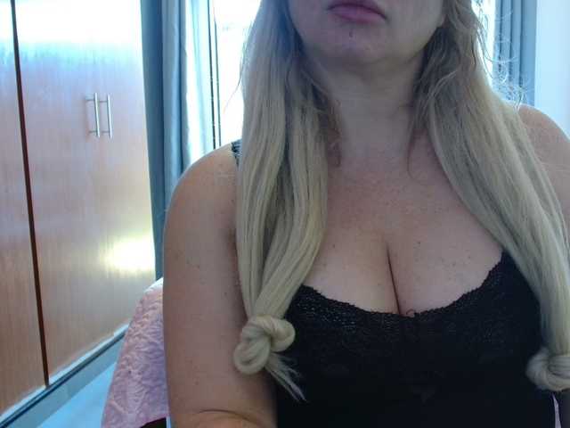 sexymommy77 webcam