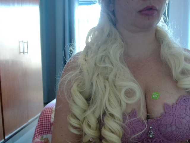 sexymommy77 webcam bongacams model stream image