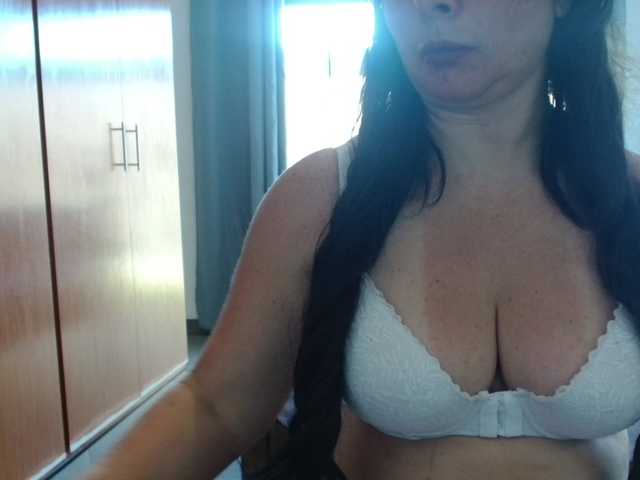 sexymommy77 webcam bongacams model stream image