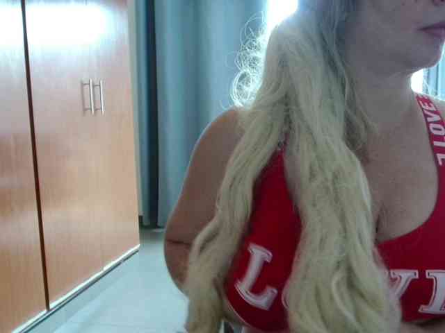 sexymommy77 webcam