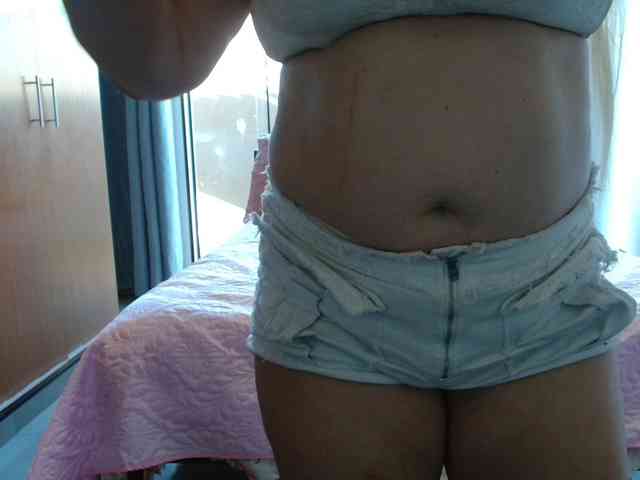sexymommy77 webcam