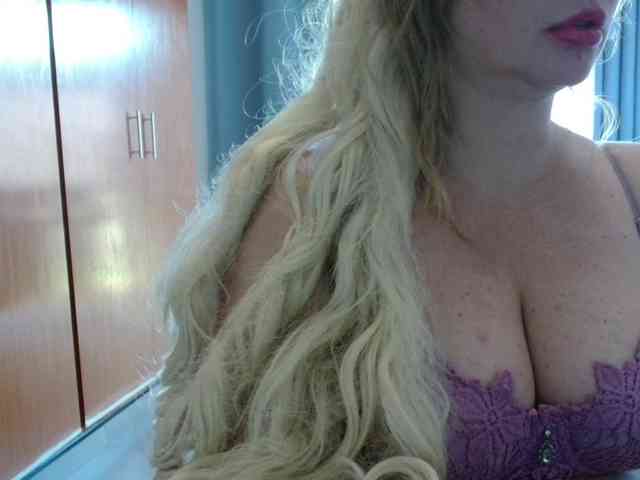 sexymommy77 webcam
