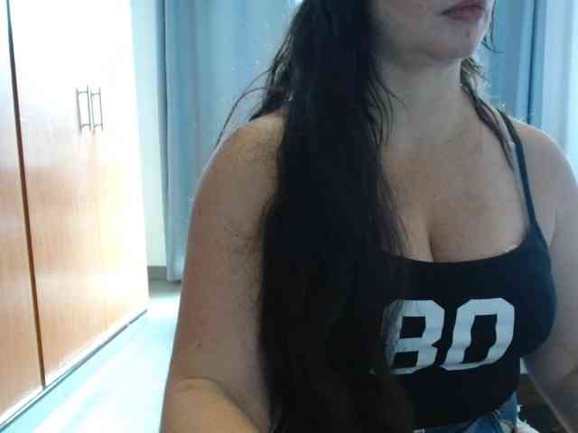 sexymommy77 webcam