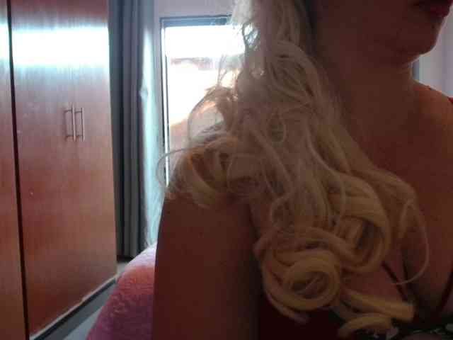 sexymommy77 webcam