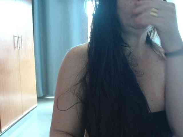 sexymommy77 webcam