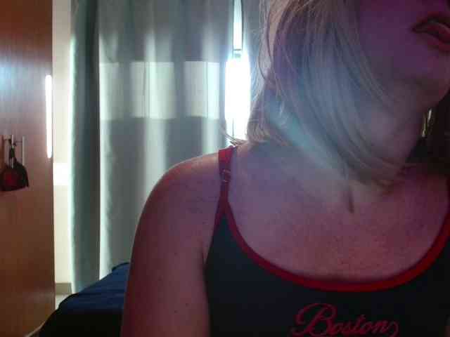JussaraMilf webcam