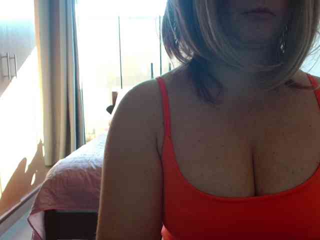 JussaraMilf webcam