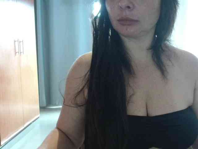 sexymommy77 webcam