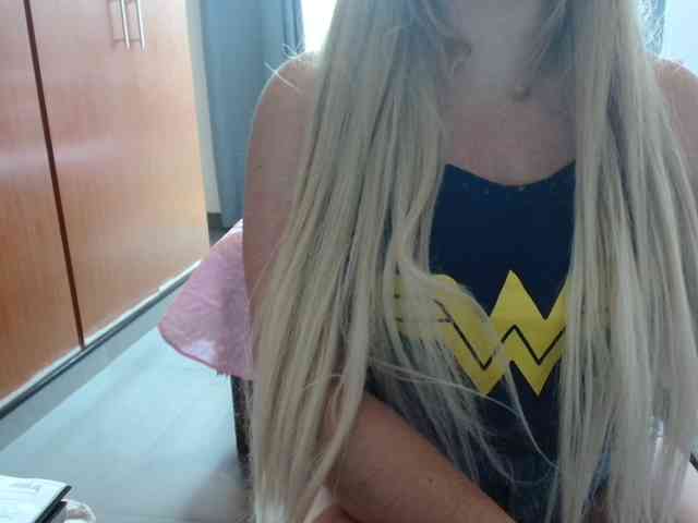 sexymommy77 webcam