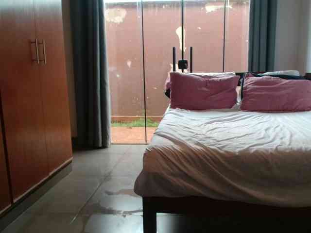 Jussara-Milf Jussara-Milf