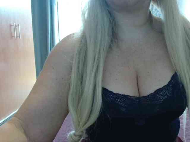 sexymommy77 webcam