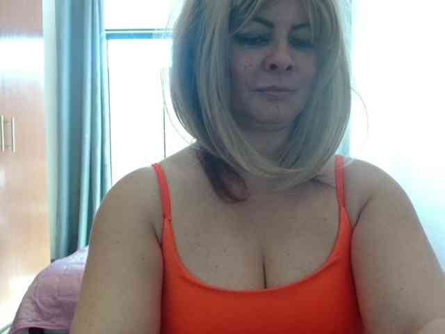 JussaraMilf webcam