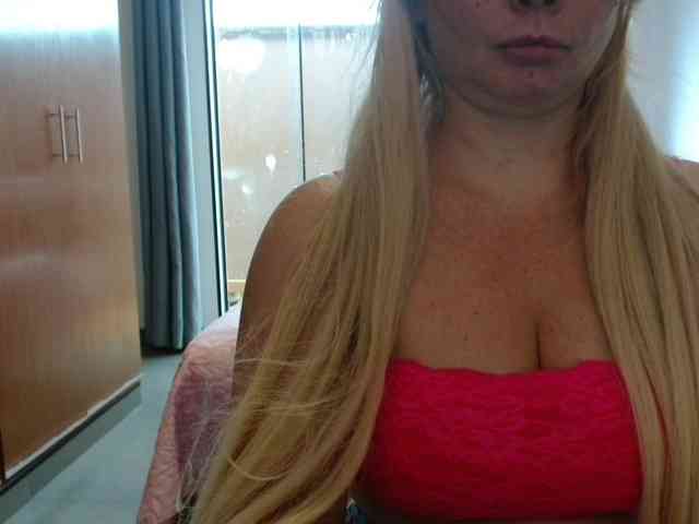 sexymommy77 webcam