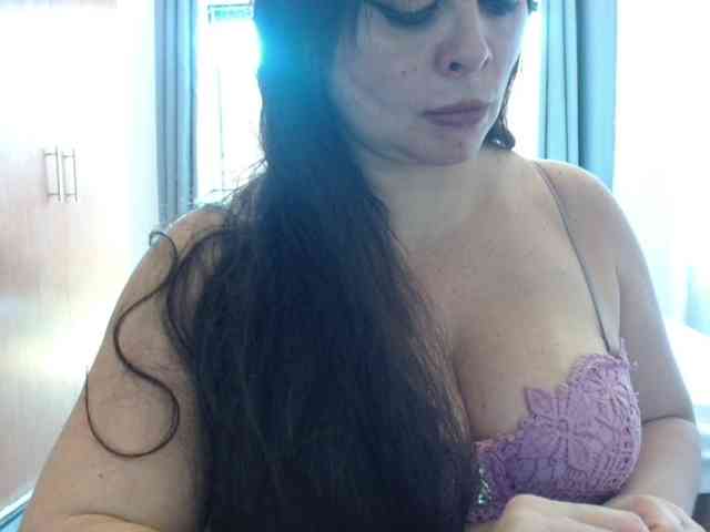 sexymommy77 webcam