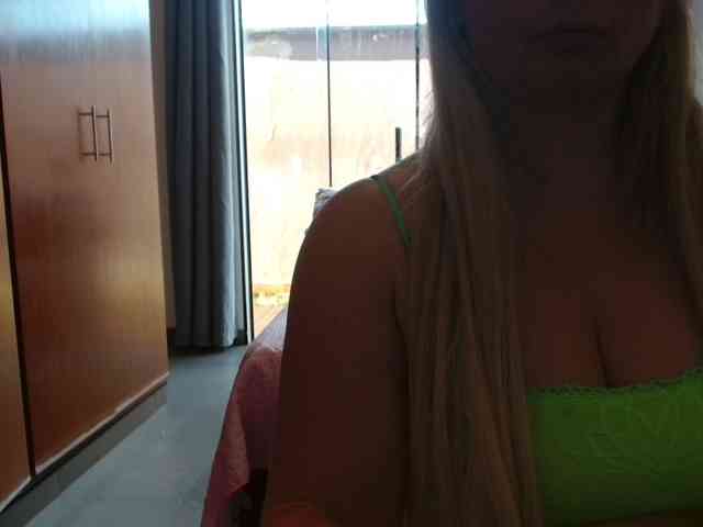 sexymommy77 webcam
