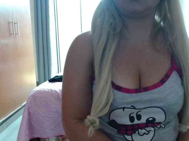 sexymommy77 webcam