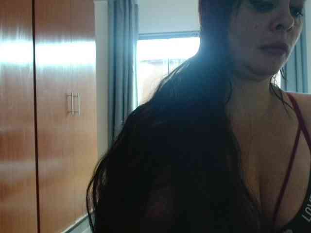 sexymommy77 webcam