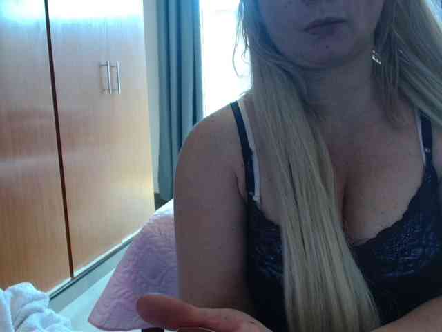 sexymommy77 webcam